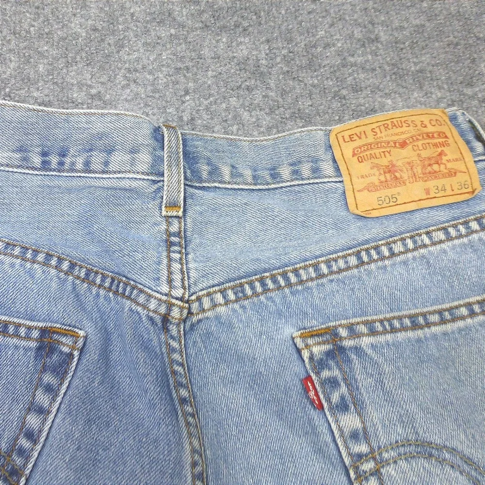 Y2K Levis 505 Regular Fit Jeans Mens 34x36 Light Wash Straight Leg Denim Cotton